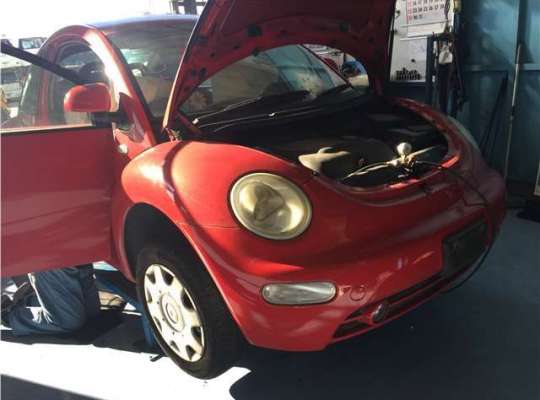 Volkswagen NEW Beetle (9C)