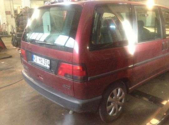 Peugeot 806