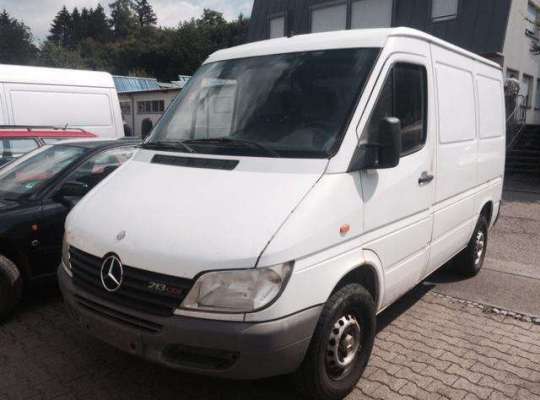 Mercedes-Benz Sprinter (903)