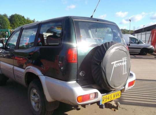 Nissan Terrano II R20