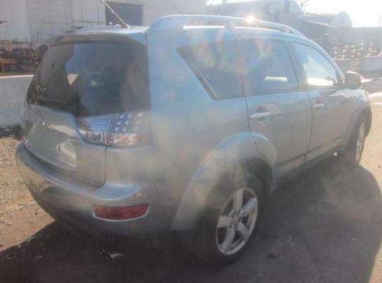 Mitsubishi Outlander XL