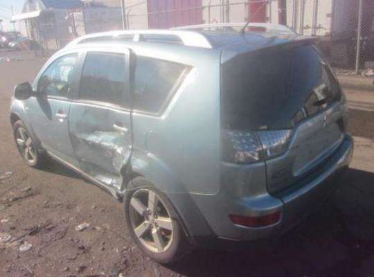 Mitsubishi Outlander XL