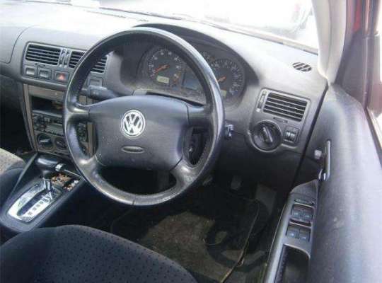 Volkswagen Bora (1J2)
