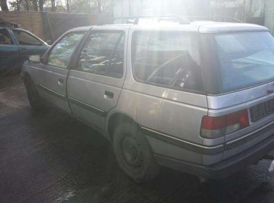 Peugeot 405