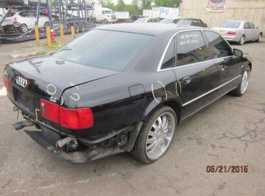 Audi A8 (D2, 4D)