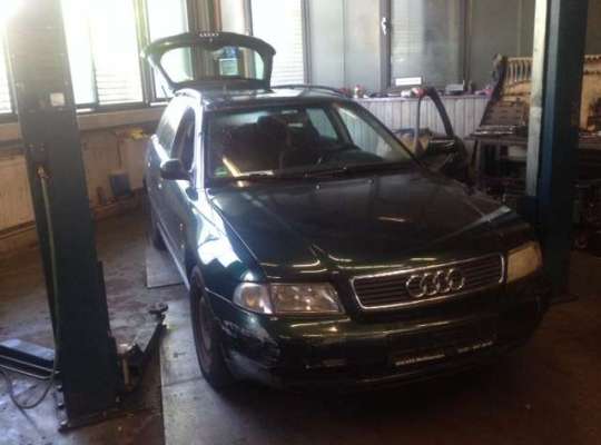 Audi A4 (8D, B5)