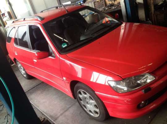 Peugeot 306