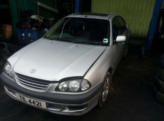 Toyota Avensis I