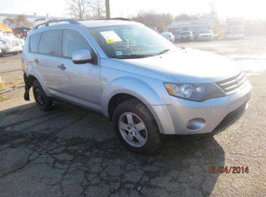 Mitsubishi Outlander XL