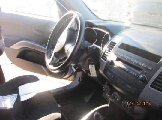 Mitsubishi Outlander XL