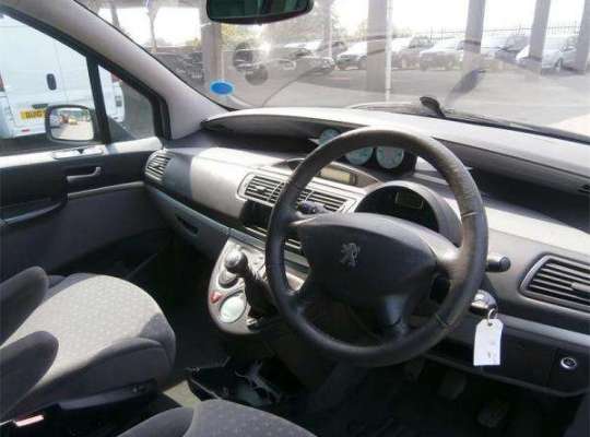 Peugeot 807