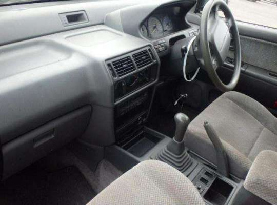 Mitsubishi Space Wagon (N3_W, UF)