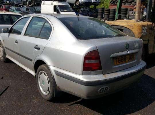 Skoda Octavia Tour (1U)