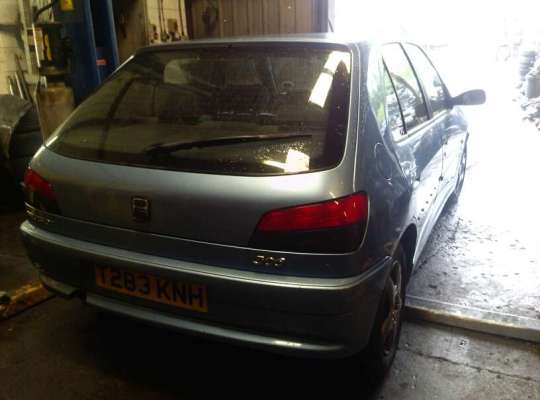 Peugeot 306
