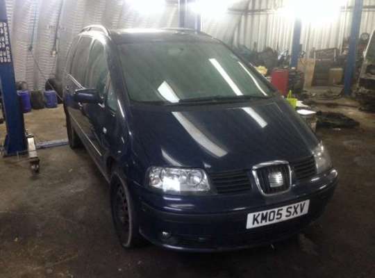 SEAT Alhambra (7MS)