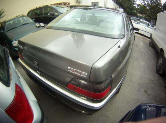 Peugeot 605