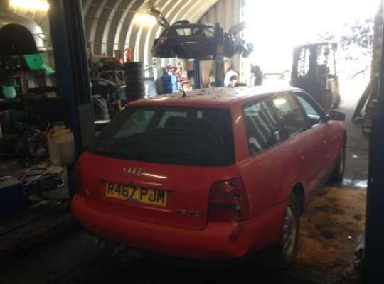 Audi A4 (8D, B5)