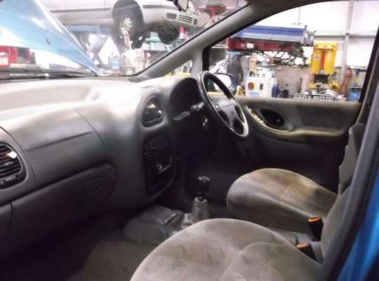 SEAT Alhambra (7MS)