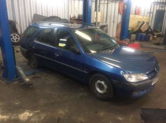 Peugeot 306