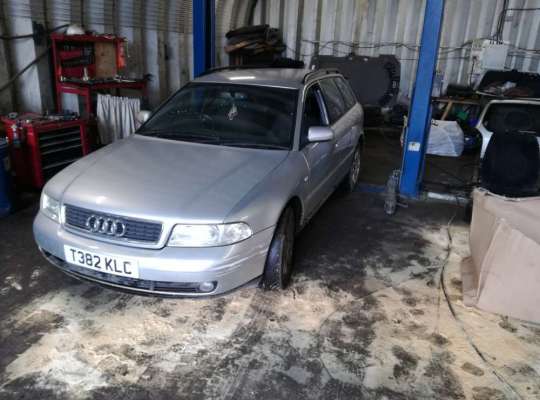 Audi A4 (8D, B5)