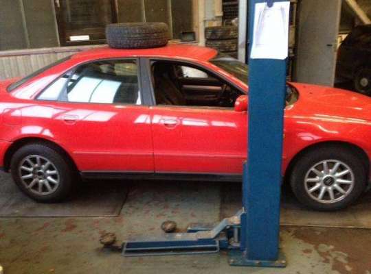 Audi A4 (8D, B5)