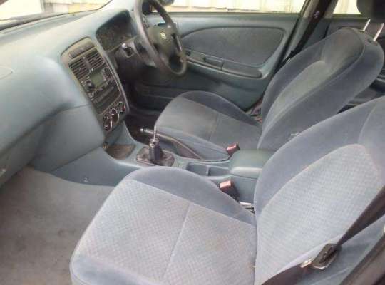 Toyota Avensis I