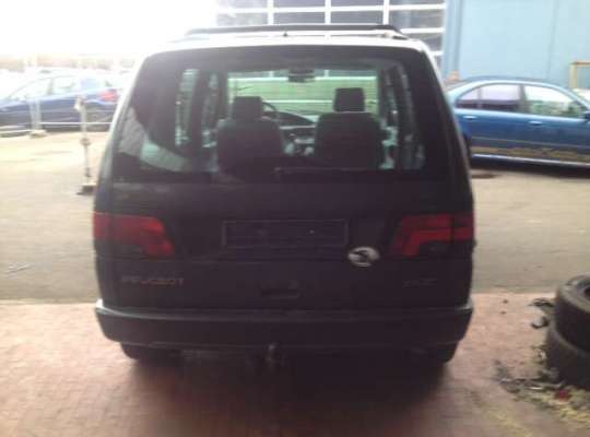 Peugeot 806