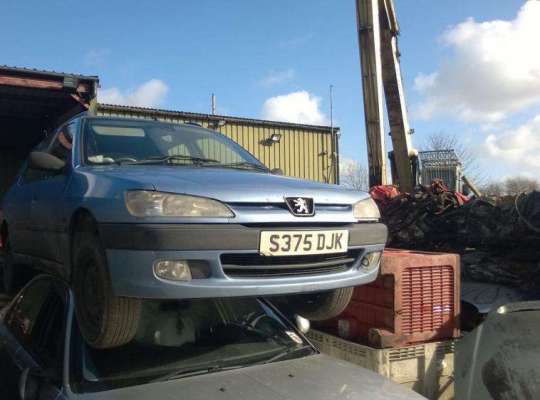 Peugeot 306
