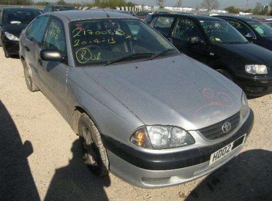 Toyota Avensis I
