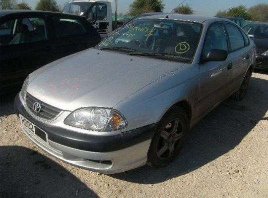 Toyota Avensis I