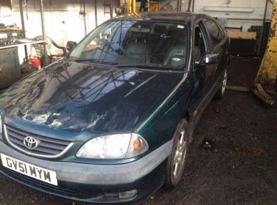 Toyota Avensis I