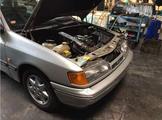 Ford Scorpio I GAE