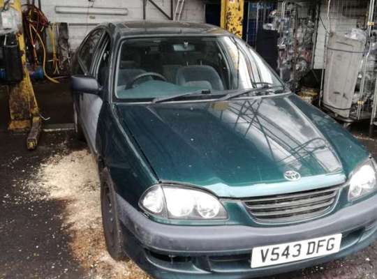Toyota Avensis I