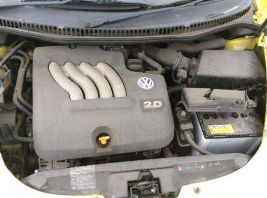 Volkswagen NEW Beetle (9C)
