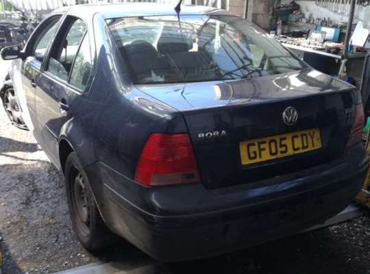 Volkswagen Bora (1J2)