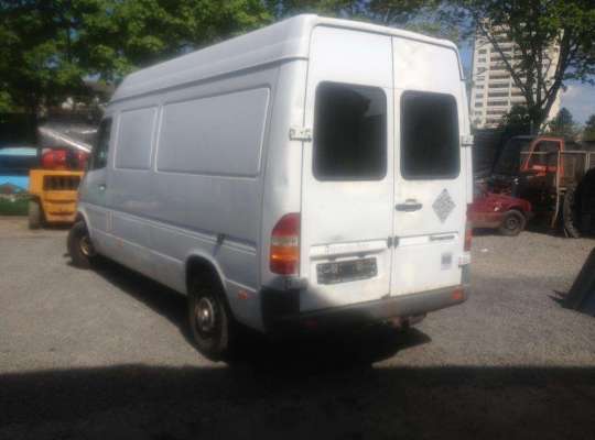 Mercedes-Benz Sprinter (903)