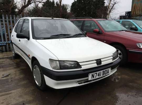 Peugeot 306