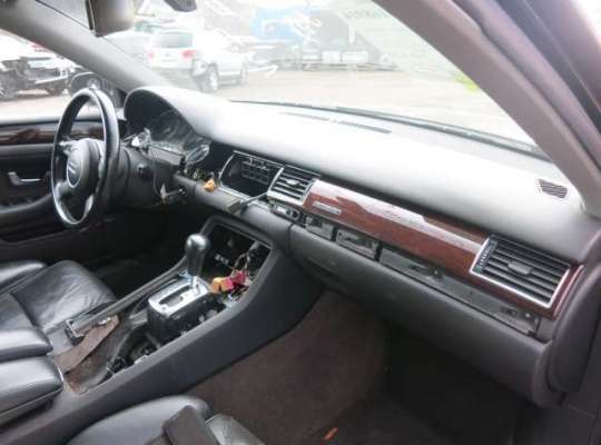 Audi A8 (D3, 4E)