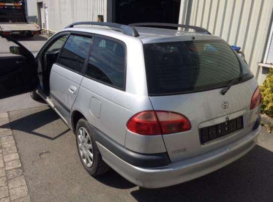 Toyota Avensis I