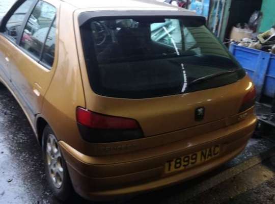 Peugeot 306