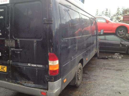 Mercedes-Benz Sprinter (903)