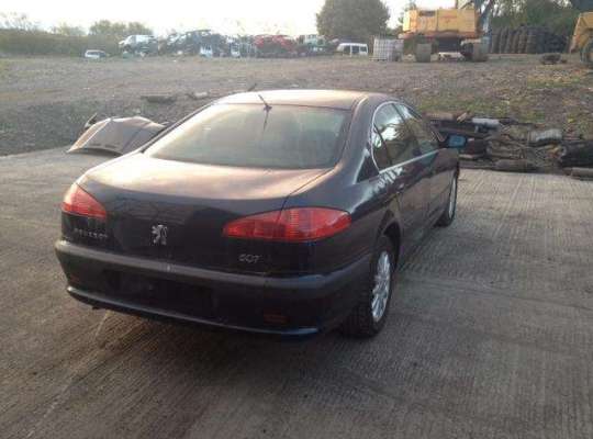 Peugeot 607