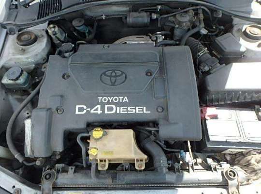 Toyota Avensis I