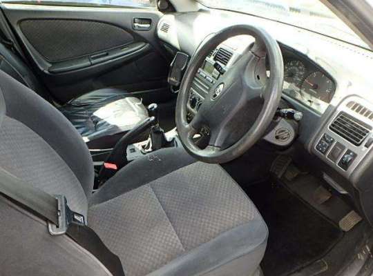 Toyota Avensis I