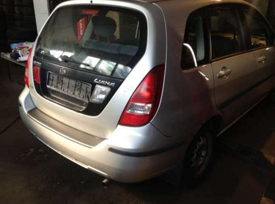 Suzuki Liana