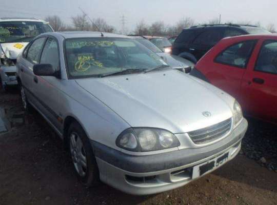 Toyota Avensis I