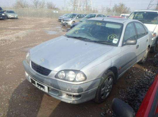 Toyota Avensis I
