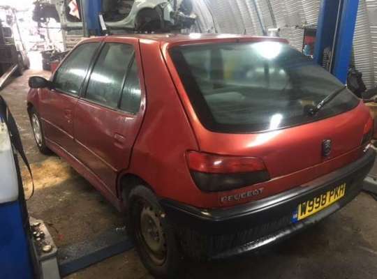 Peugeot 306