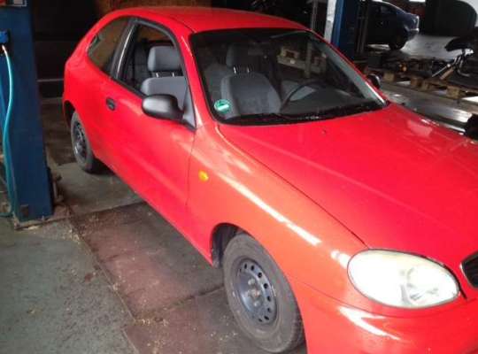 Daewoo Lanos (KLAT)