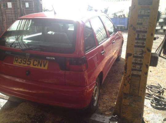 SEAT Ibiza II (6K1)